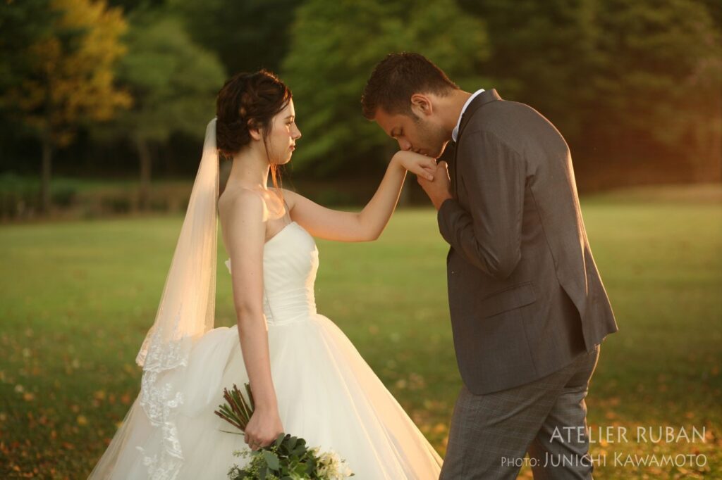 RUSTIC WEDDING 二人のために夕陽