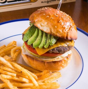 Avocado-Cheese Burger, photographed inside a restaurant in Chuo-ku, Fukuoka City. AVOCADO-CHEE